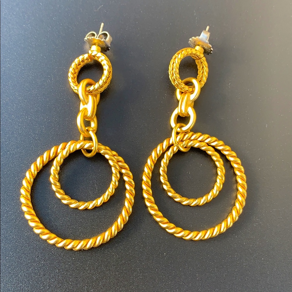 Double hoop gold earrings